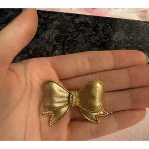 Vintage Gold Bow Brooch With Rhinestone Centerpiece